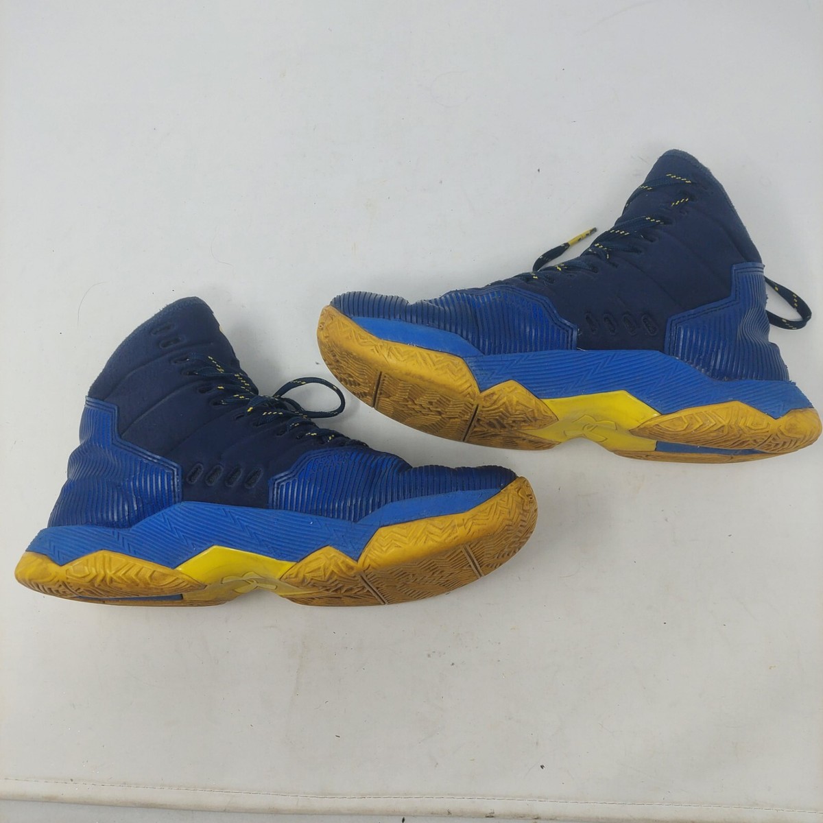 Under Armour カリー2.5ネイビー/イエロー ハイカットシューズ 美品】アンダーアーマー UNDER ARMOUR Curry2.5 ステフィン