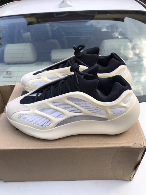 Adidas Yeezy 700 MNVN Bone Kids Size 13k FY3730 | eBay