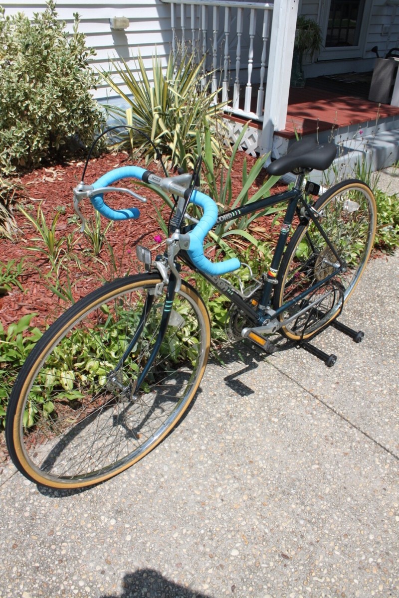 Vintage Raleigh Record Road Bike, Suntour New tires/tubes/ Fl to top  tube