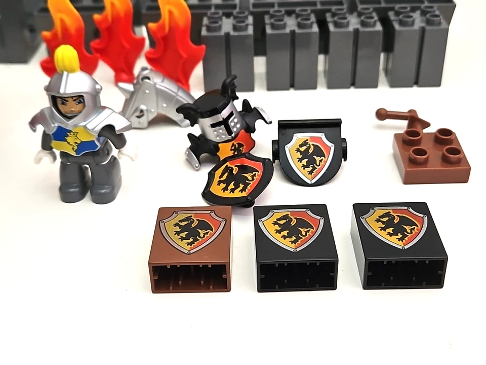 Lego DUPLO Black Dragon & Castle Parts Lot Knight Minifigure Parapets Ramparts - Image 3 of 4