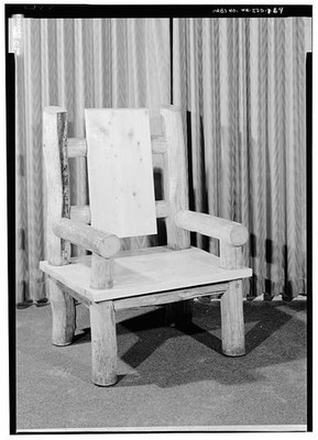 64. PERSPECTIVE VIEW THRONE CHAIR - Mount Rainier National Park, Rustic