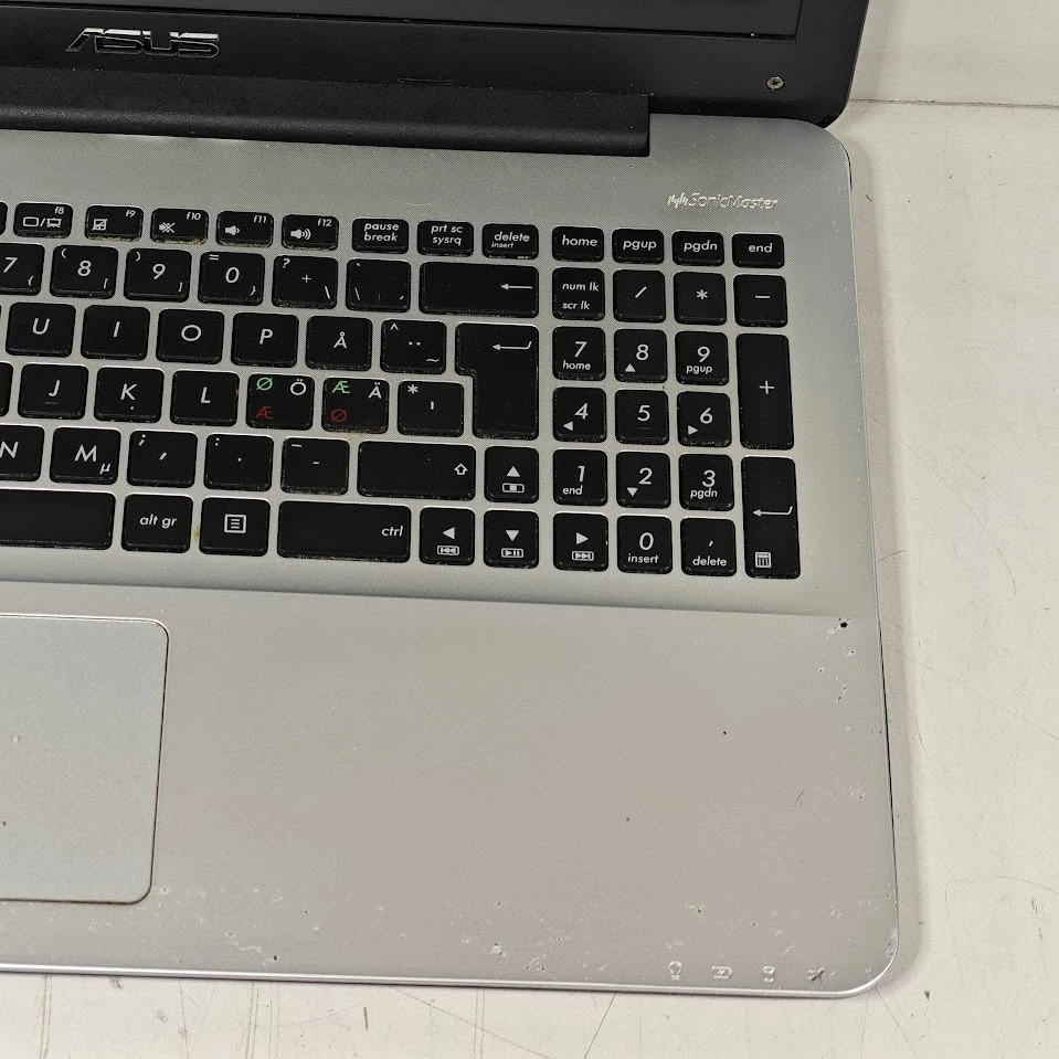 ASUS X555DG-DM051T Laptop – AMD A10-8700P, Radeon R6, 8GB RAM - Image 3 of 4