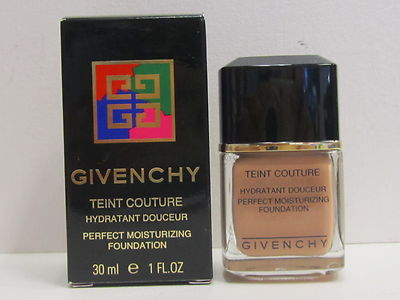 GIVENCHY 13 ベージュ