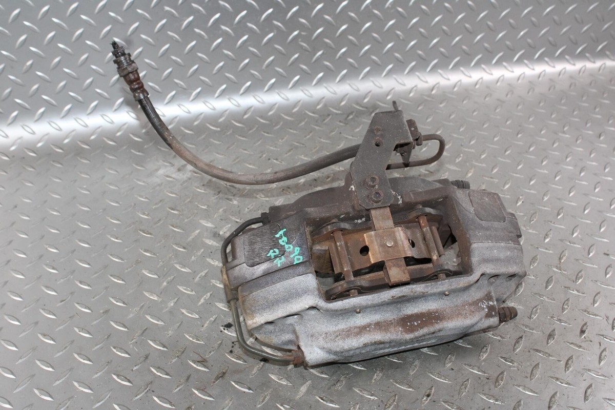 14-19 Ghibli Black Rear Passenger Side Right RH RR Brake 14-19 Ghibli Black Rear Passenger Side Right RH RR Brake