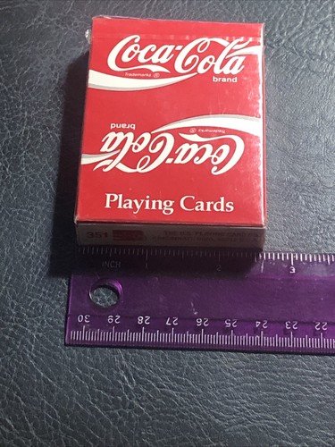 ML Nuevo Sellado Coca Cola Plástico Recubierto Tarjetas de Juego Hechas en Cincinnati Ohio - Imagen 6 de 7