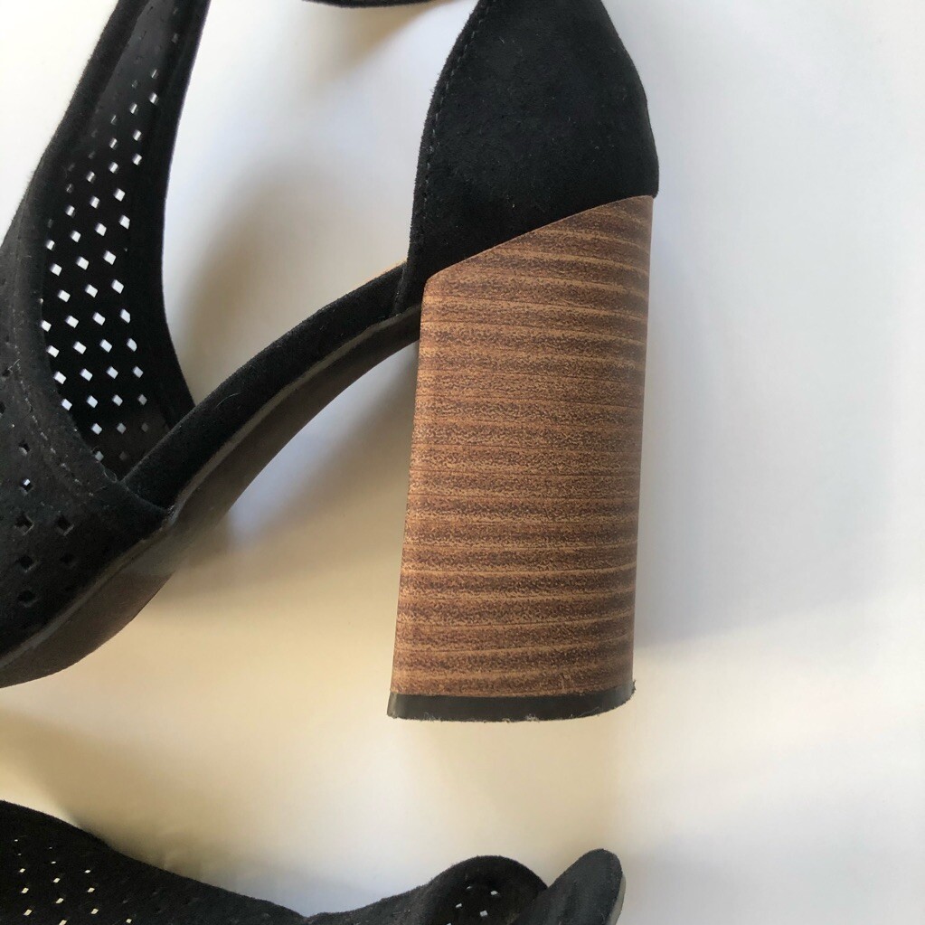 Universal Thread perforated laser cut block heels… - image 5