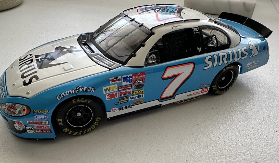 RADIO SATELITAL SIRIUS DIECAST JIMMY SPENCER NASCAR 1/24 ¡CON MONGO! - AUTOGRAFIADO! Foto 3 de 4