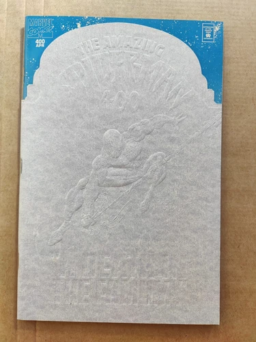 Marvel Amazing Spider-Man # 400 Embossed Death of Aunt May VF /NM