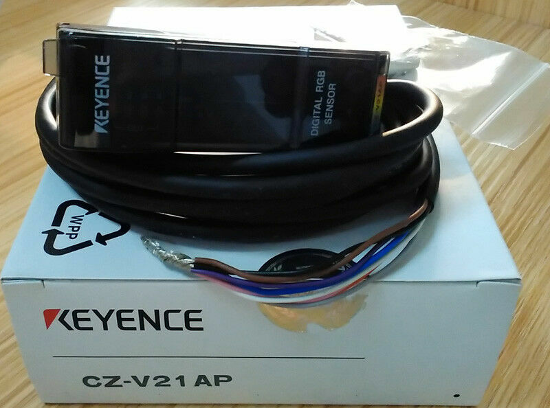 1pcs New Keyence Sensor CZ-V21AP CZV21AP Amplifier Unit PNP