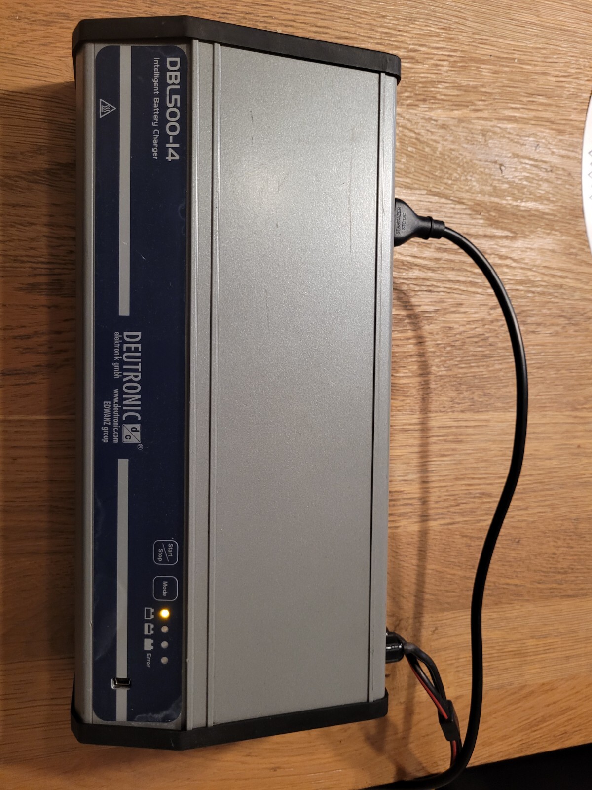 Chargeur de batterie intelligent DEUTRONIC DBL50014 Intelligent