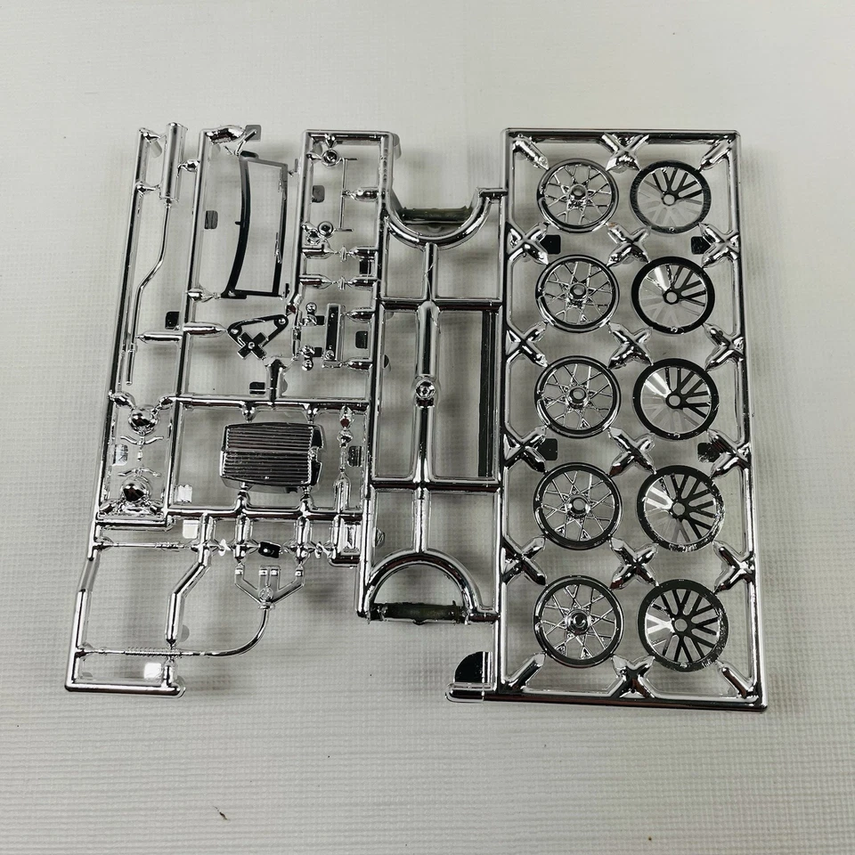 Matchbox MG TC Sports 1/32 Vintage Plastic Model Kit PK-306 - Damaged Box - Image 2 of 4