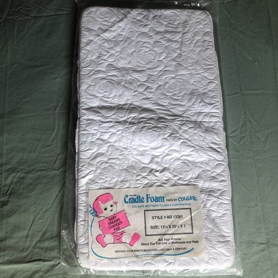1982 Colgate Cradle Foam Changing Changer Pad - Vintage 80s