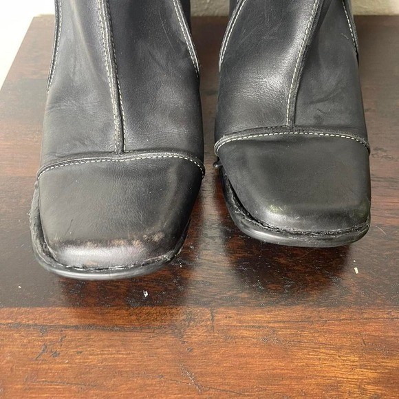 Black Clarks leather patchwork style ankle boots … - image 3