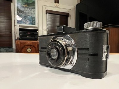 Vintage Argus Model A  35mm Camera Anastigmat W/f-4.5 Lens w/ OG Leather Case