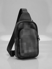 M14953 Louis Vuitton Avenue Sling Bag