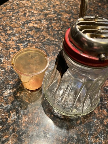 Vintage Nut Chopper Grinder Glass Jar with Yellow W/ Measure Cup Top Black Tape - Picture 4 of 6