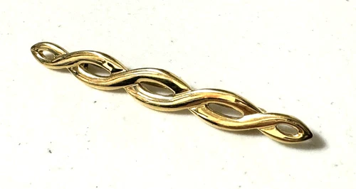 Vintage Monet Signed Gold Tone Brooch Pin Costume Jewelry Estate