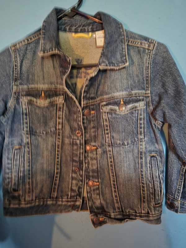 OshKosh B'gosh Girls Light Wash Denim  Jacket Snap Front Classic Size 6-Perfect!