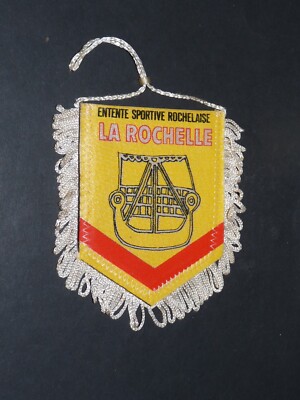 Petit Fanion == ENTENTE SPORTIVE ROCHELAISE . LA ROCHELLE