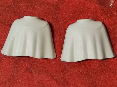 Lot De 2 Capes PLAYMOBIL Blanche - Pour Figurines Peau Blanche Romaine/Viking - Pièces Détachées Occasion