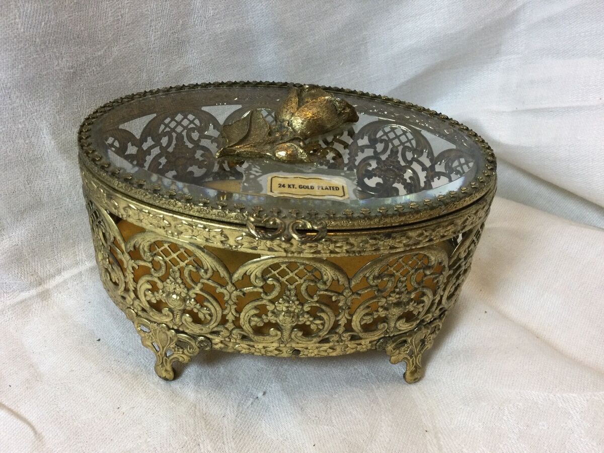 Rose gold plated trinket box Rose gold plated trinket box