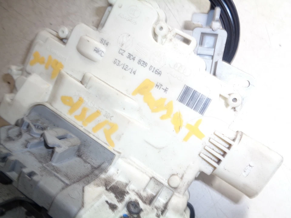 VW VOLKSWAGEN PASSAT B7 OSR DRIVER SIDE REAR DOOR LOCK MECHANISM 3c4839016a - Image 3 of 4