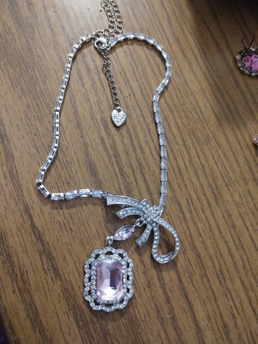 Pink Choker Rhinestone Betsey Johnson Necklace & Rhinestone Chain - Picture 2 of 3