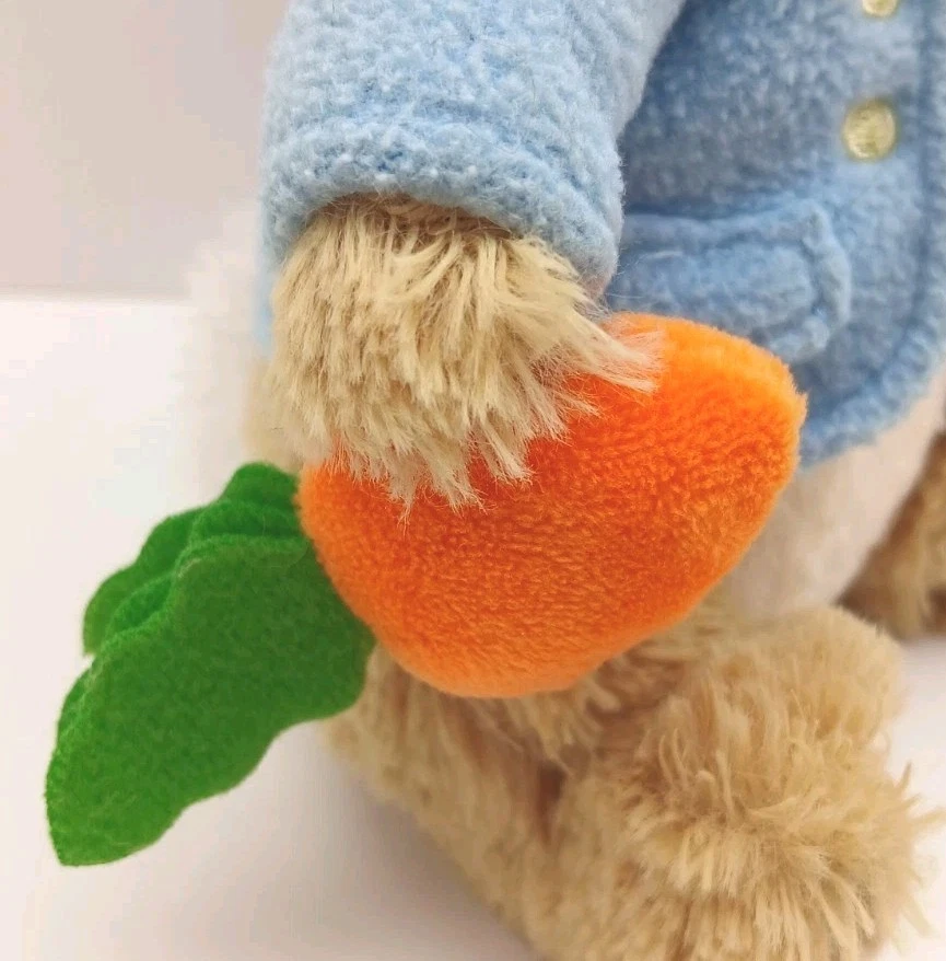 Gund 2021 Peter Rabbit Abrigo Azul Sosteniendo Zanahoria 9" Peluche Juguete Foto 4 de 4