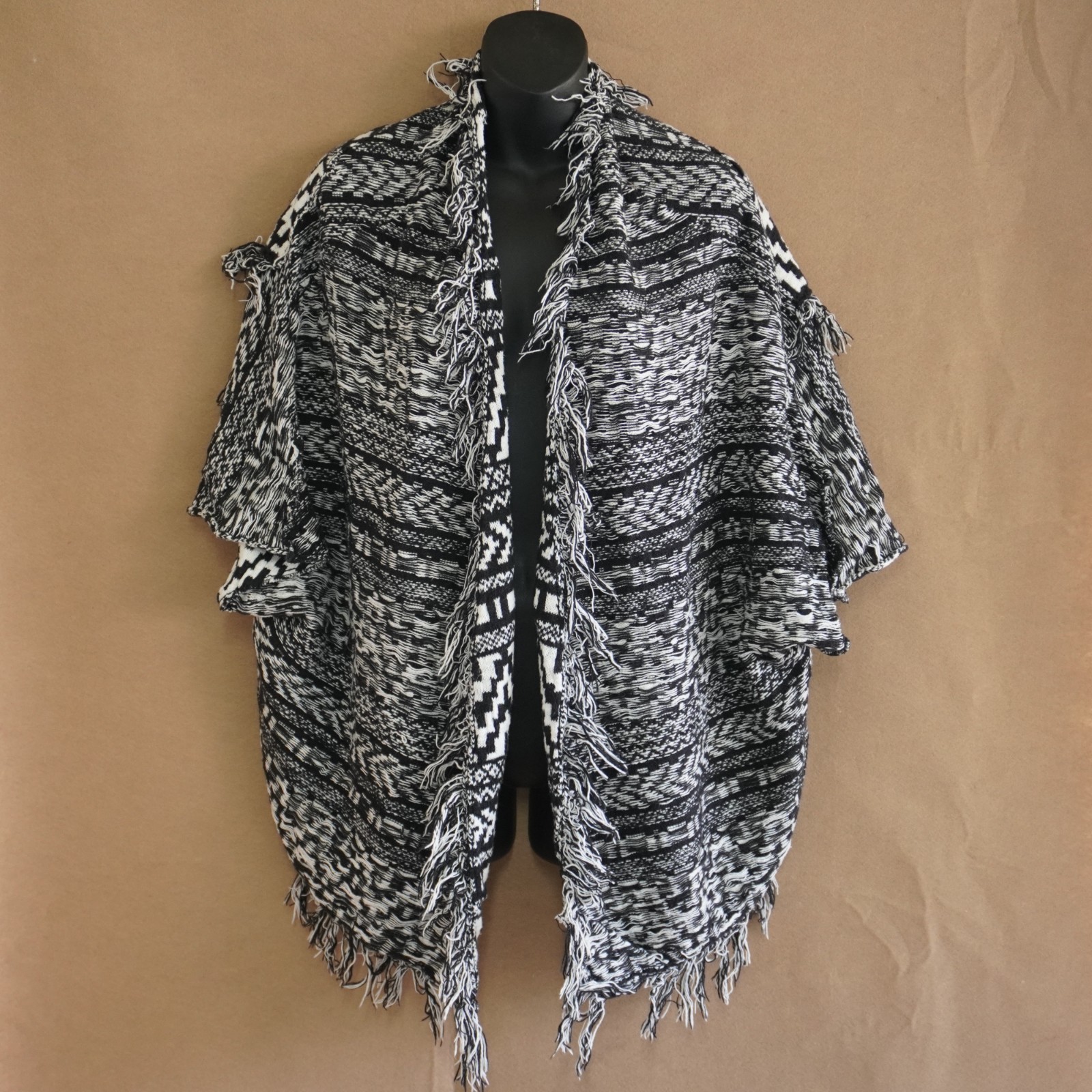 Moth Anthropologie Cardigan Small Black White Aztec Southwestern Fringe Knit