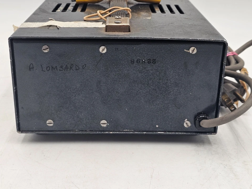 Fuente de alimentación de CC regulada PMC Power Mate Corp Foto 3 de 4