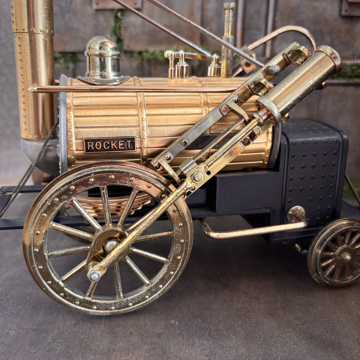 鉄道関連 プレート 吹 金属製 アンティーク Vintage Steampunk Decor Steam Train locomotive - Made in
