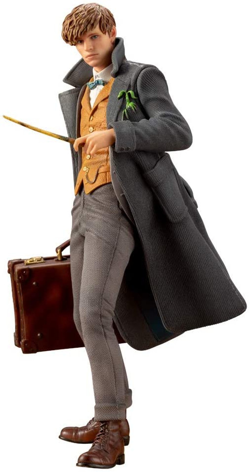 Figurine Fantastic Beasts Newt Scamander pour décoration de bibliothèque geek