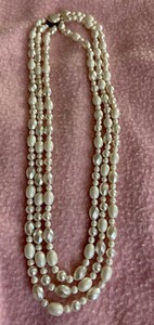 Vintage Beautiful 3 Strand White Bead Necklace