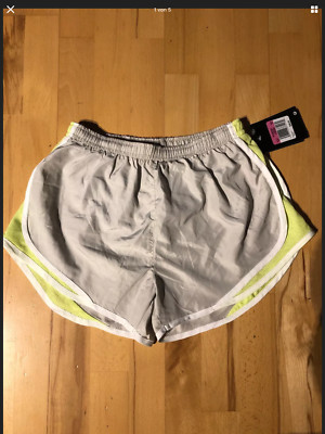 Fitness Shorts Gr. Xs Grau 90 degree by reflex NEU