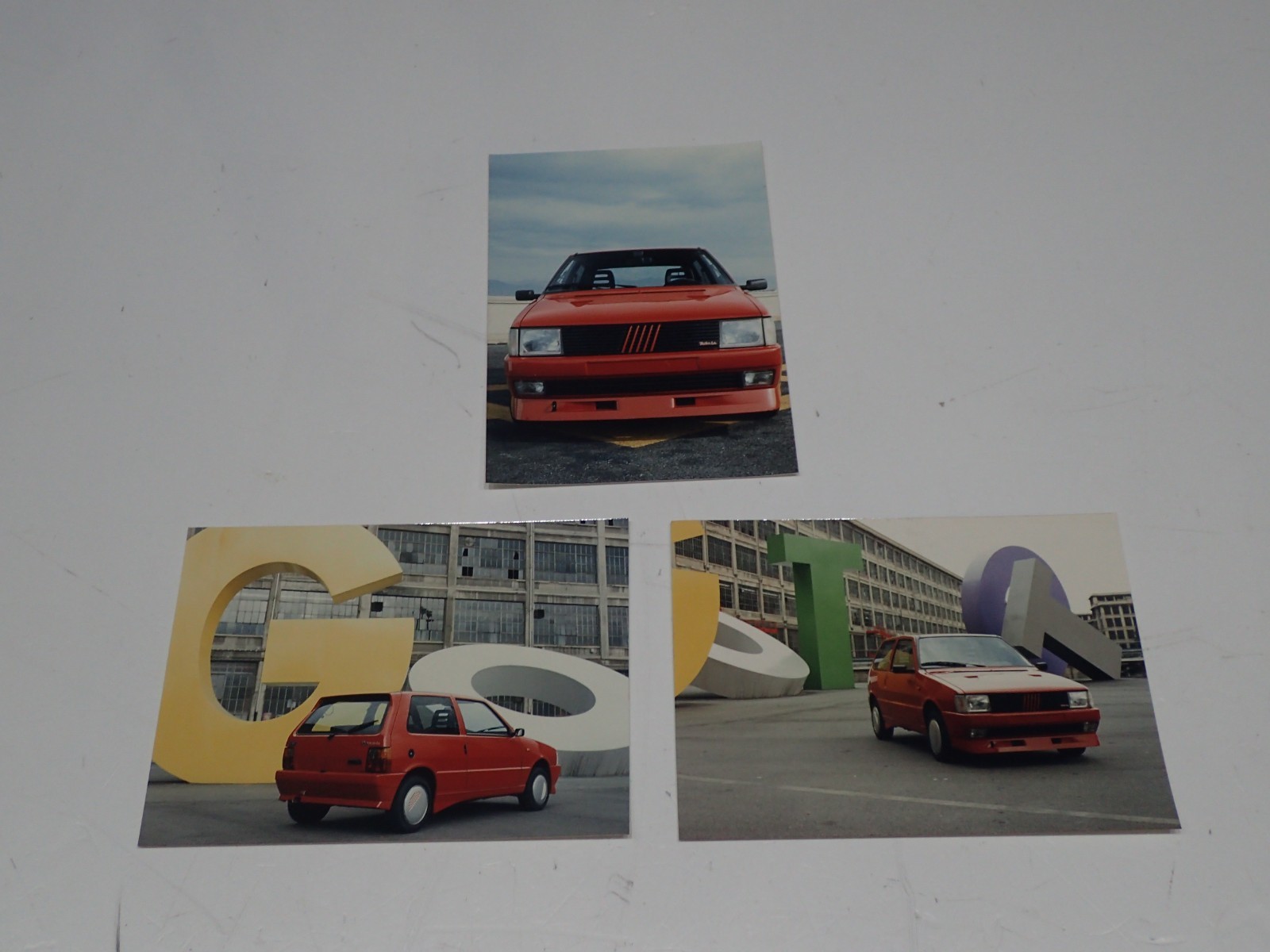 FIAT UNO TURBO i.e. 3 FOTOGRAFIE ORIGINALI A COLORI DAVANTI AL LINGOTTO (V2)