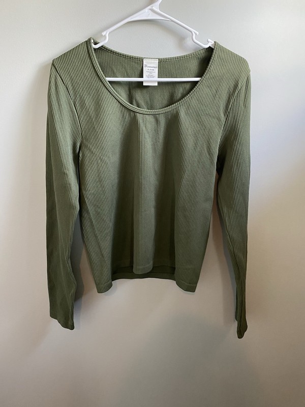 No Boundaries Ribbed Knit Scoop Neck L/S Tee, Olive Green, Girls XL (16/18)