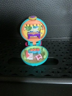 Polly Pocket Locket Compact Clip On BBQ Chillin 'n Grilling Tiny *NO DOLL*