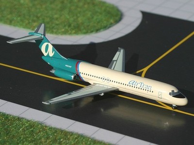 AirTran DC-9-30 N837AT GeminiJets GJTRS478 Scale 1:400 RARE