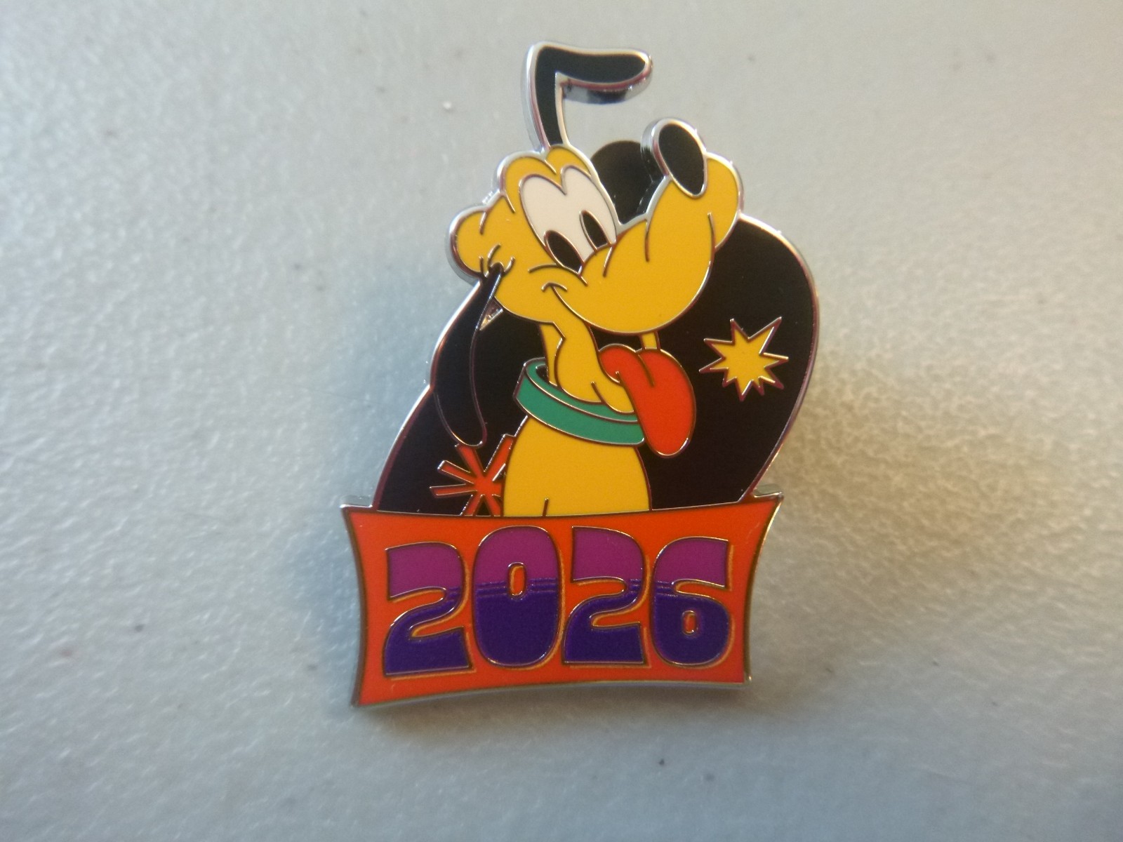 Disney Pin - Mickey and Friends 2026 Mystery Set - Pluto