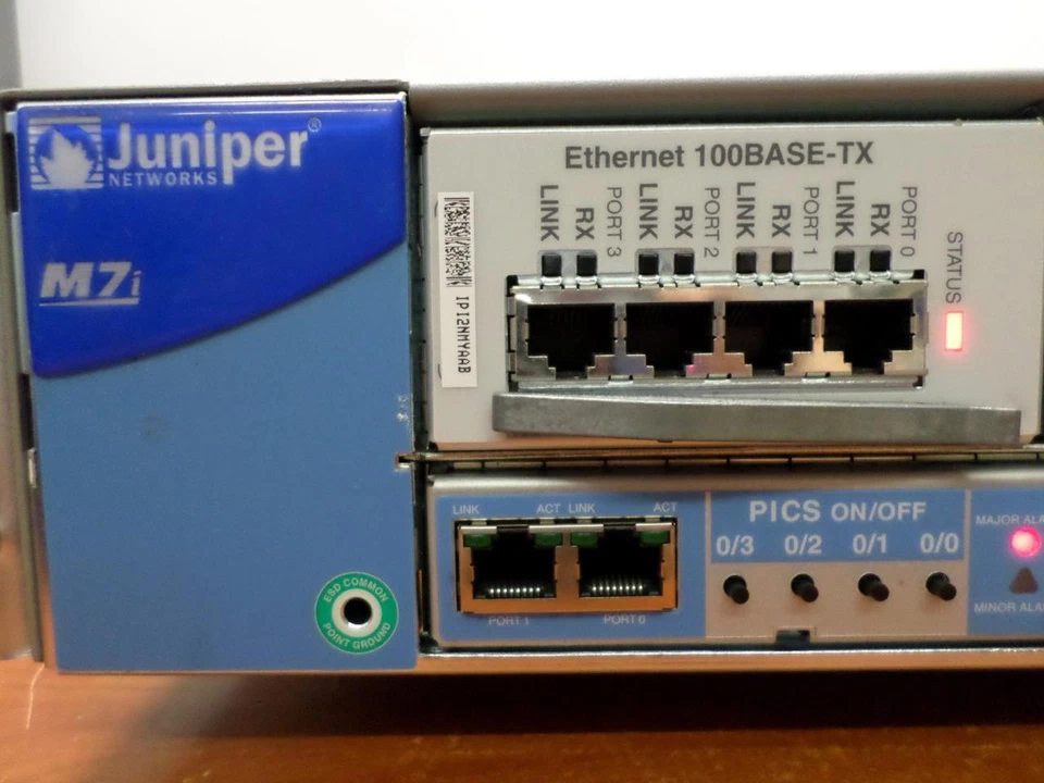 Juniper Networks M7i Router with 2x 4 Port 10/100Mbps Ethernet RE-850 Module - Image 2 of 4