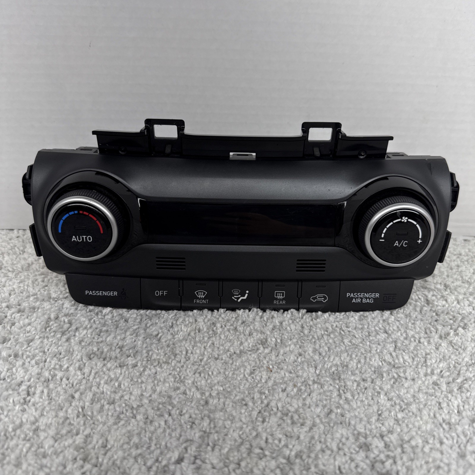 2018-2021 Hyundai Kona Climate Control Unit Heater Ac Temperature Hvac