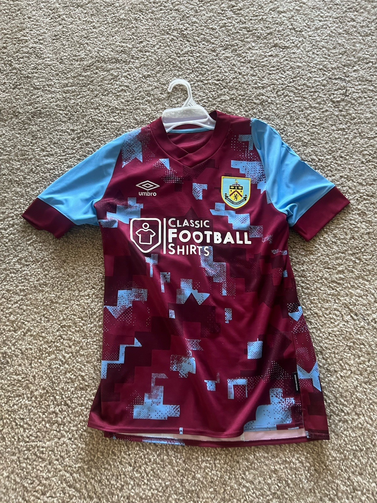 2022-2023 Burnley FC Home Jersey Medium Used