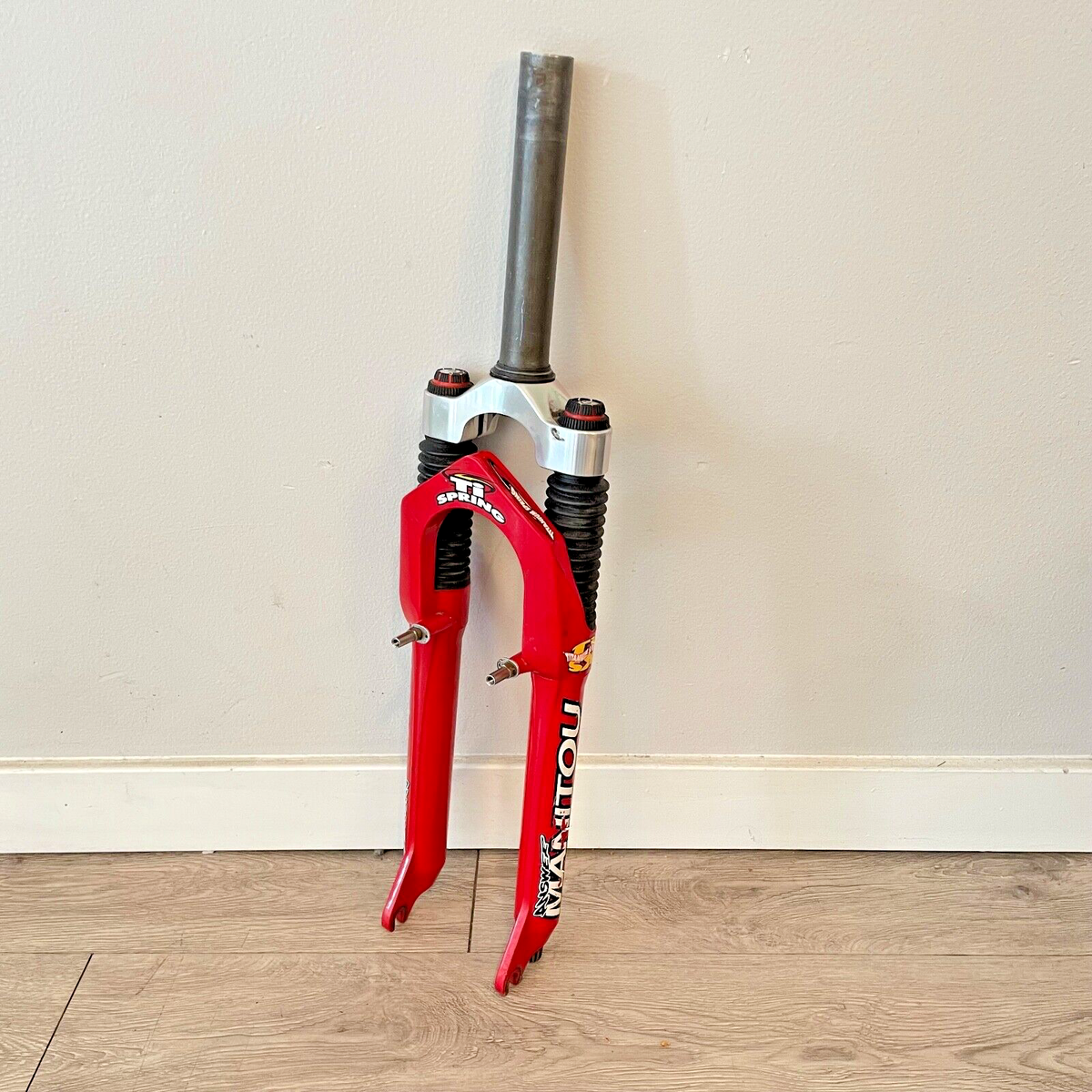 Vintage Answer Manitou TI Spring Titanium Fork 1 1/4” Threadless