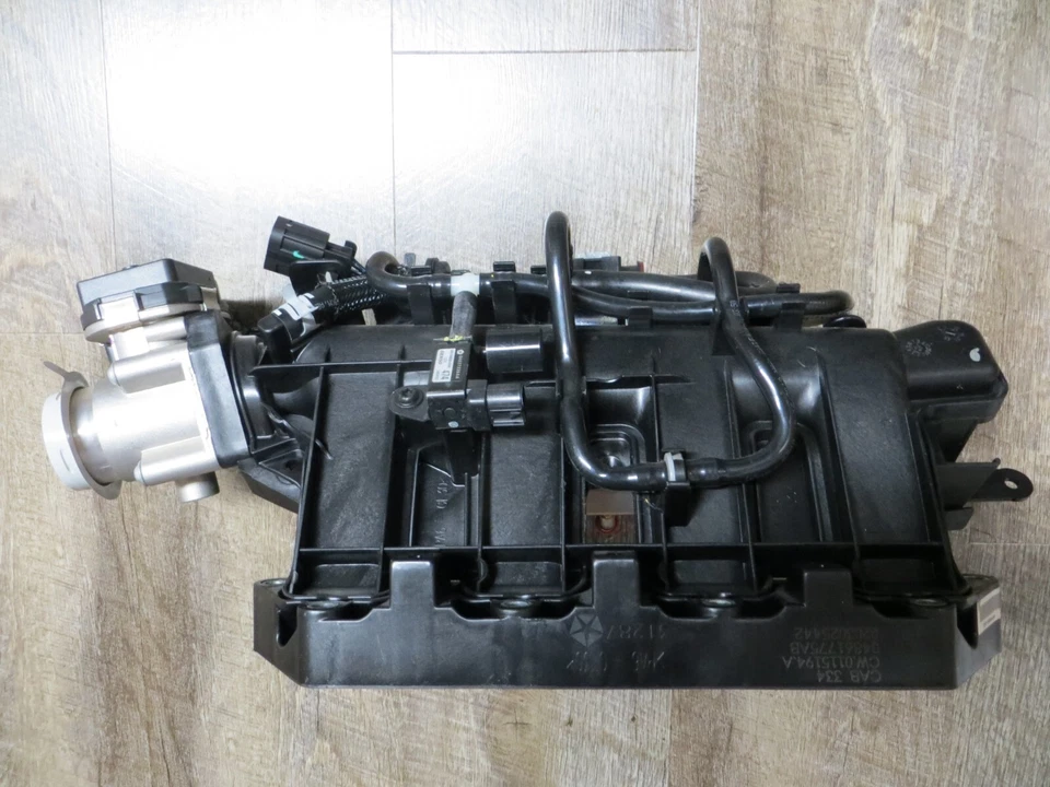 Nuevo colector de admisión OEM compatible con 1,4 L Turbo 12-17 FIAT 500, Dodge Dart 13-16 Foto 4 de 4