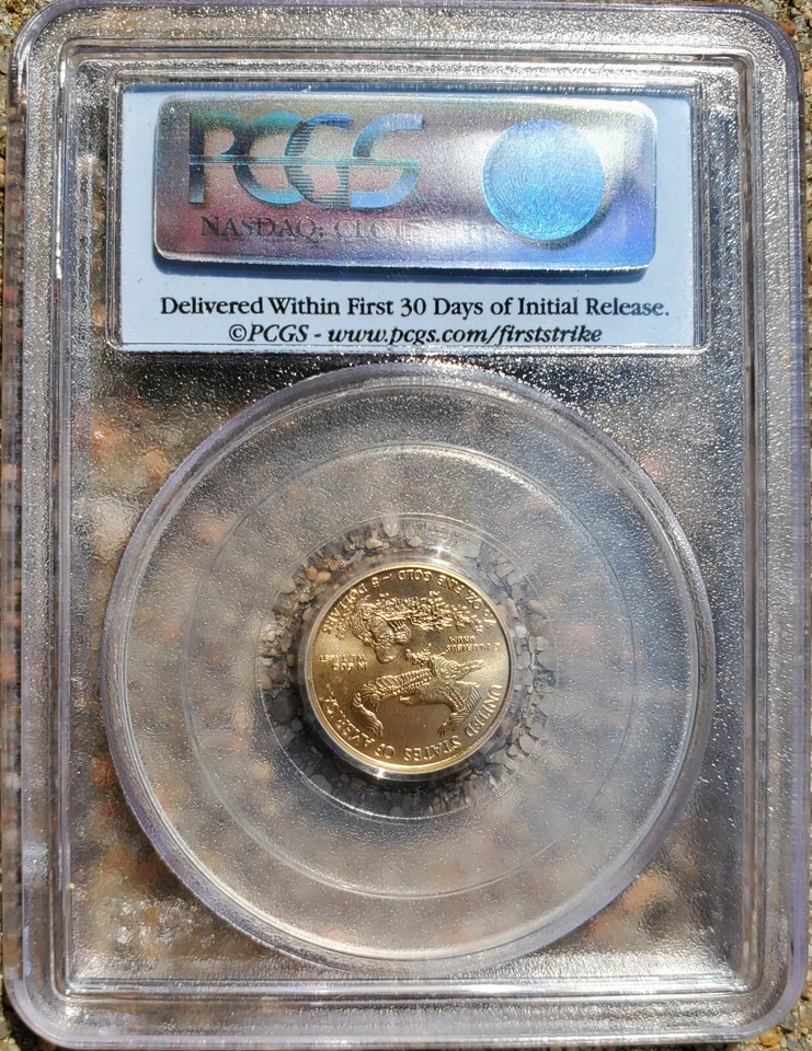 2009 USD $5 1/10TH TROY OZ GOLD AMERICAN EAGLE PCGS MS70 FIRST STRIKE 15129638 - Image 3 of 4