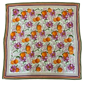 Foulard coton GUCCI vintage élégant avec motif plantes et fruits très propre 02Y