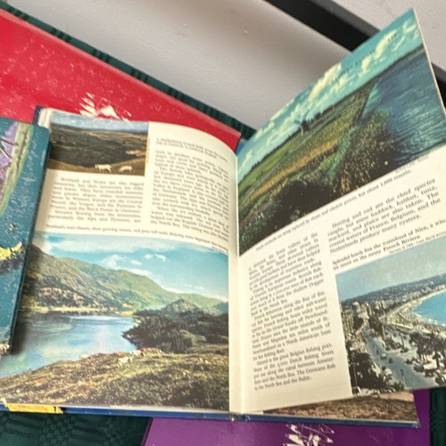 The Golden Book Picture Atlas of the World 6-Volume Set by Golden Press 1960 - 第 12/24 張圖片