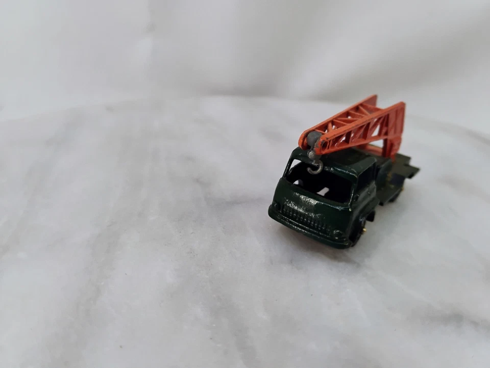 Camión grúa Budgie Models Nº22 vintage fundido a presión funciona muy bien hecho en Inglaterra usado en excelente estado Foto 3 de 4