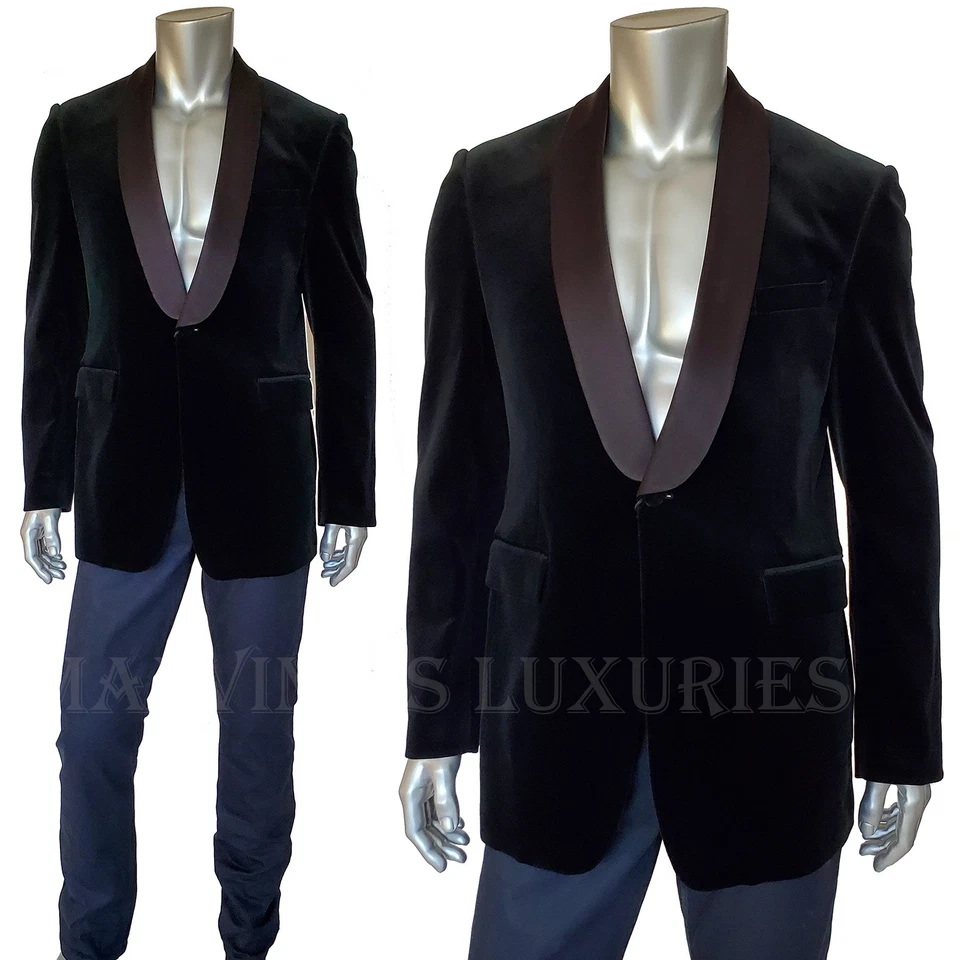CHAQUETA GUCCI HOMBRE ESMOQUIN TERCIOPELO NEGRO CENA BLAZER con SOLAPA SATINADO $3,550 50/L Foto 2 de 4