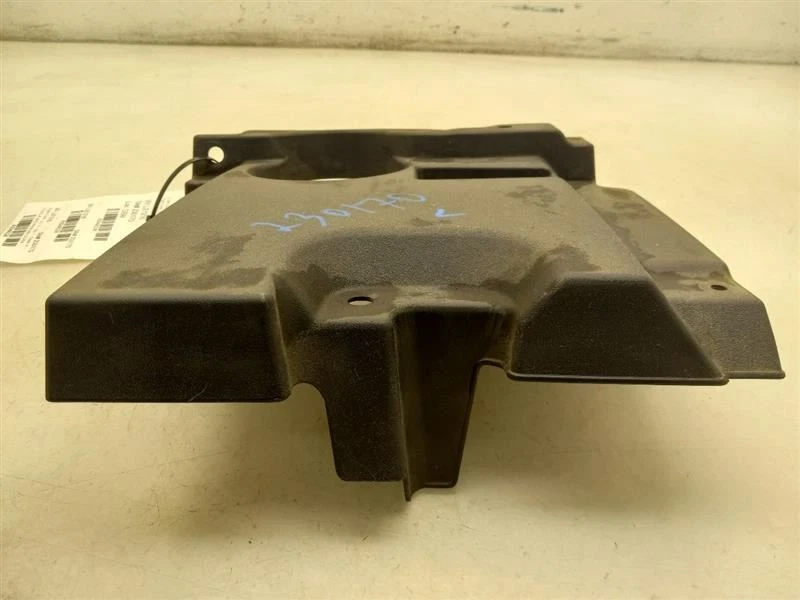 2016 LEXUS GX460 4.6L 8CYL ABS COVER  - Imagem 3 de 4